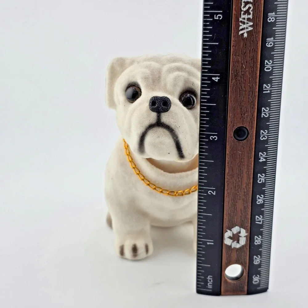 Bobble Head Bulldog With Chain Car Ornament for Desk Dashboard Decoration
